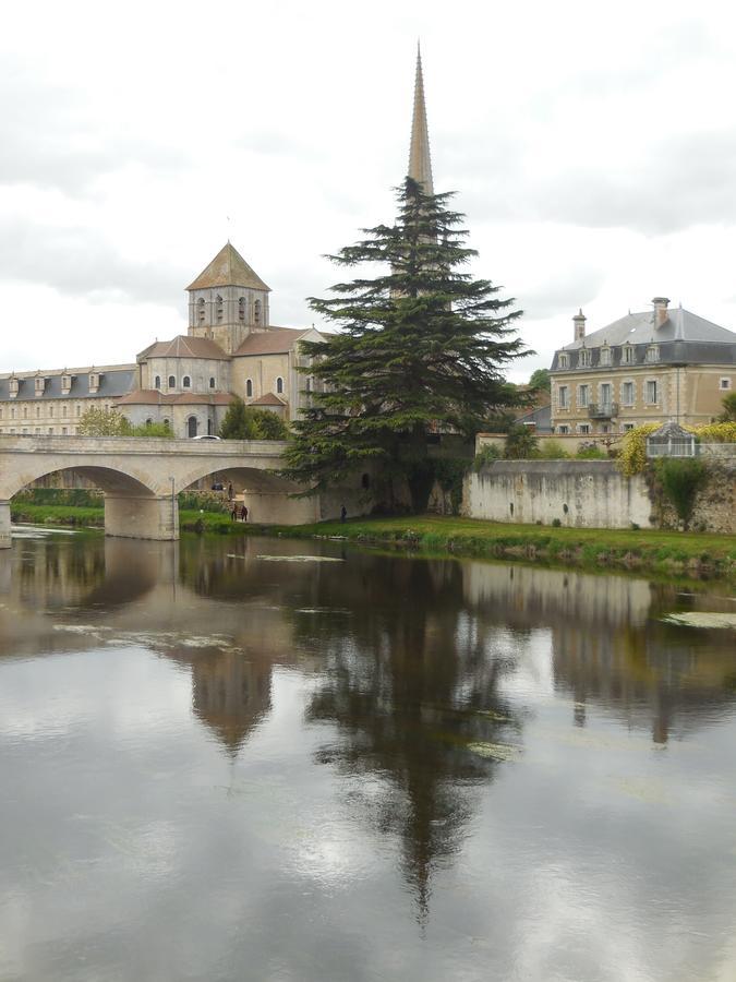 Hotel De L'Abbaye Saint-Savin  Extérieur photo